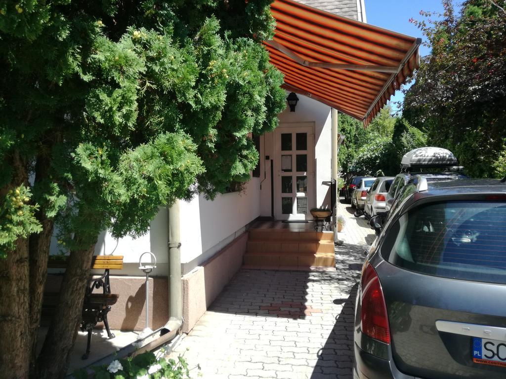 Hotel Polski Dom Wczasowy Nad Balatonem Siófok Exterior foto